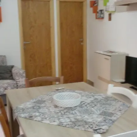 Apartament Dmz - *
